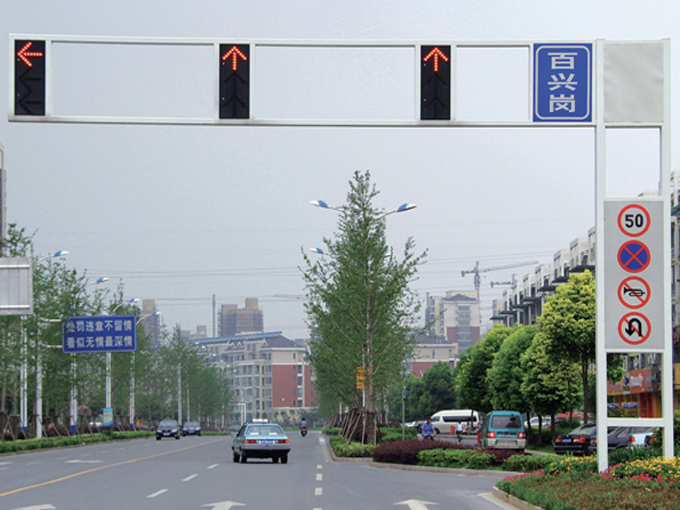 交通信号灯杆工程